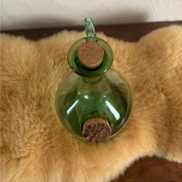 Vintage Hand-blown Green Glass Italian Wine Decanter - Picture 3 of 7